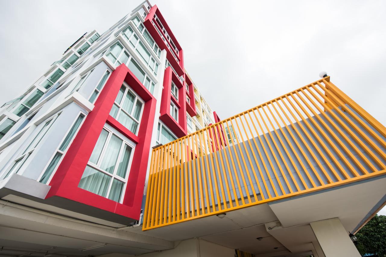 Backpacker Street Airport Place Nai Yang Beach Exterior foto